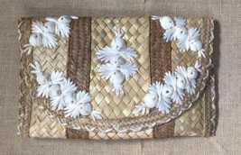 Vintage Woven Seagrass Straw And Shells Clutch Purse Handbag Boho Beach Tropical - £23.66 GBP