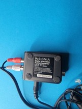 Insignia NS-HZ313 Digital-to-Analog DAC Converter W/ RCA/ AC Adapter - $19.79