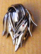 Vintage 1950s Silver Tone Modernist Textured Polished Draped Leaves Pin Brooch - £26.83 GBP