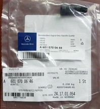 NEW OEM Mercedes-BENZ Overflow Valve A6010700646  | USA DEALER - $1,233.16 MXN