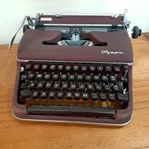Vintage Olympia De Luxe SM3 Portable Manual Typewriter 1957 maroon red b... - $683.16 CAD