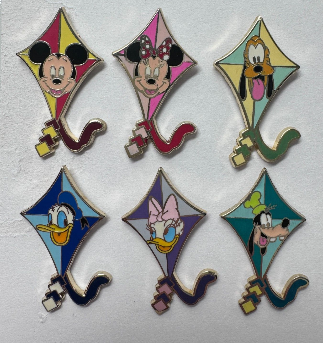 Primary image for WDW Disney Parks 2004 Cast Lanyard Series Kites Collection Pins