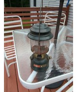 Vintage 1984 Green Coleman CL2 Green  Double Mantel Camping Lantern 11/8... - $376.34 MXN