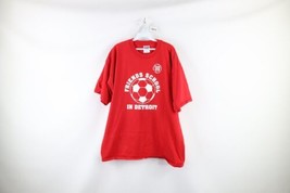 Vintage 90s Mens 2XL XXL Spell Out Friends School In Detroit Soccer T-Shirt Red - £31.60 GBP