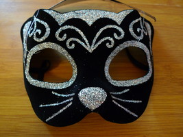 KITTY MASQUERADE COVER MASK SALES Felt Black &amp; Hot Silver Party Cat Face... - $184.03 MXN