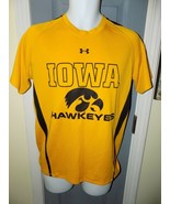 Iowa Hawkeyes Under Armour Heat Loose SS Yellow Shirt Size S Men&#39;s - £14.37 GBP