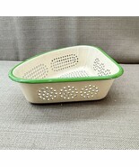 Vintage Cream Green Enamelware Triangle sink strainer Colander - $964.34 MXN