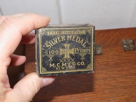 Vintage Silver Medal 100 Silver Cross Primer EMPTY Tin - $837.45 MXN