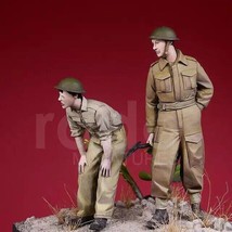 1/35 2pcs Resin Model Kit British Soldiers 8th Army Infantry WW2 Unpainted - £9.35 GBP