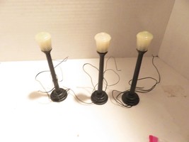 LIONEL POST-WAR - THREE STREET LIGHTS- PLASTIC - WORK FINE- 0/027 - H43 - $158.67 MXN
