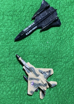 Lockheed SR-71 Blackbird Spy Plane Black and F-15 Eagle A145 Camouflage Diecast - £11.34 GBP