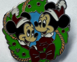 DISNEY Resort Mickey Minnie Mouse Christmas Wreath Trading Pin DLR 2006 ... - £15.81 GBP