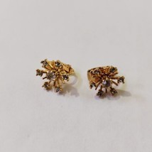 Vtg Avon Flower Rhinestone Clip on Earrings Gold Tone Crystal - £9.96 GBP