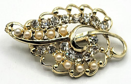 Faux Pearl Fantasy Brooch Pin Gold-Tone Metal Fashion Jewelry 2&quot; - £15.68 GBP