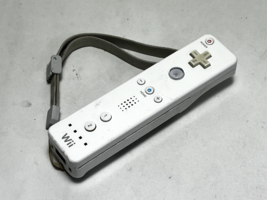 OEM Nintendo Wii White Remote Controller UNTESTED - $9.89