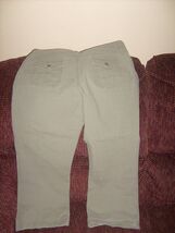 Arizona Army Green Capri's Size 11 Women's EUC FREE USA SHIPPING - $17.99