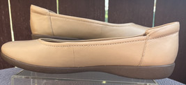 Women&#39;s Naturalizer Tan Dress Flats Size 10M - $45.00