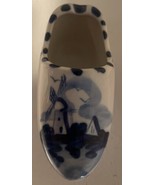Vintage Ceramic Delft Blue &amp; White Clog Shoe w/ Windmill Holland 4&quot; Long - $188.43 MXN