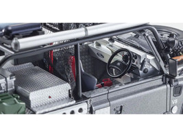 Land Rover Defender Movie Edition RHD Right Hand Drive Gray w Accessories 1/18 M - £205.70 GBP