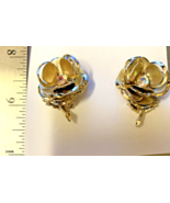 Vintage Rose with Aurora Borealis Rhinestone Center Clip on Earrings  - £17.35 GBP