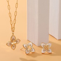 Sweet Women&#39;s Fashion Shell Clover Flower Design Necklace &amp; Earring Set Cute Par - £36.81 GBP