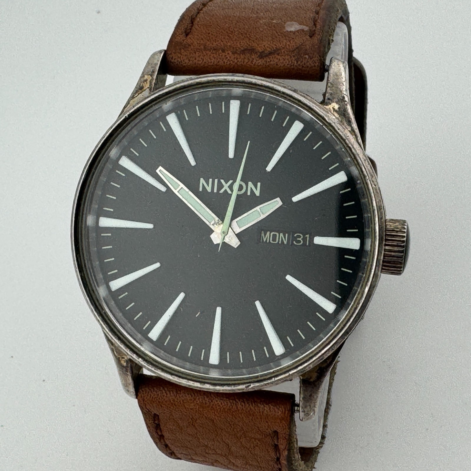 Nixon Sentry Quartz Watch Men 100m Silver  Steel Day Date Leather New Battery Item image 2