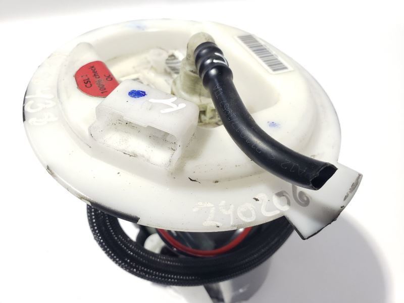 2018 Maserati Levante OEM Fuel Pump Assembly Tank Mounted Item image 3