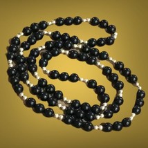 14K Gold Small Fluted 64 Beads &amp; 6mm Black Onyx 32”Necklace Vintage mint - £275.14 GBP