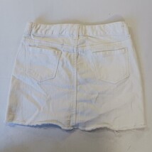 Old Navy RN#54023 Youth Girls Size 14 (26×13) White Mini Denim Frayed Skirt  image 12