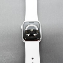 Apple Watch Series 4 40mm Silver Aluminum Case White Sport Band (MU642LL/A) image 4