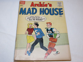 Archie&#39;s Mad House Archie Series 1960  &quot;All To Pieces&quot;  RARE vintage #% - £24.74 GBP