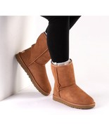 UGG Boots Woman&#39;s 7 Classic Short II Chestnut Fur Sheepskin Suede Shoes - £125.22 GBP