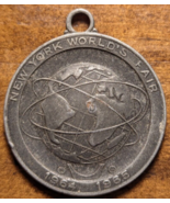 1964 New York World&#39;s Fair Unisphere Model of The World US Steel Corp Medal - $264.00 MXN