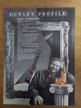 Dewars Scotch White Label Whisky Mish Tworkowski 1987 Vintage Print Ad - $8.90