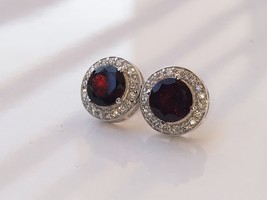 Red garnet earring, 925 Sterling silver earring, Garnet studs in silver - £60.55 GBP