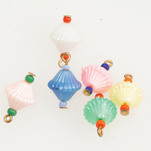 Lantern Ornaments Christmas CAR1289P Set/6 Ass&#39;d Pastel Dollhouse Miniature - £3.21 GBP