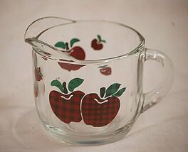 IDI Clear Glass Red Plaid Apples Milk Creamer Pour Spout Unknown Maker - $19.79