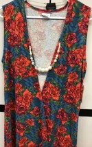 NWT LuLaRoe Medium Joy Blue Green Coral Red Floral Roses Long Knit Sweater Vest - £25.23 GBP