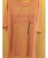 NEW Women&#39;s Mean Girls On Wednesdays We Wear Pink Large T-Shirt - $14.36
