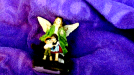 Guarduan Angel watching over children 2.5 in. tall figurine (Ebay 3bag) - £3.18 GBP