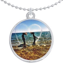 Beach Ocean Hair Flip Bff Round Pendant Necklace Beautiful Fashion Jewelry - $313.06 MXN Beach Ocean Hair Flip Bff Round Pendant Necklace Beautiful Fashion Jewelry - $313.06 MXN