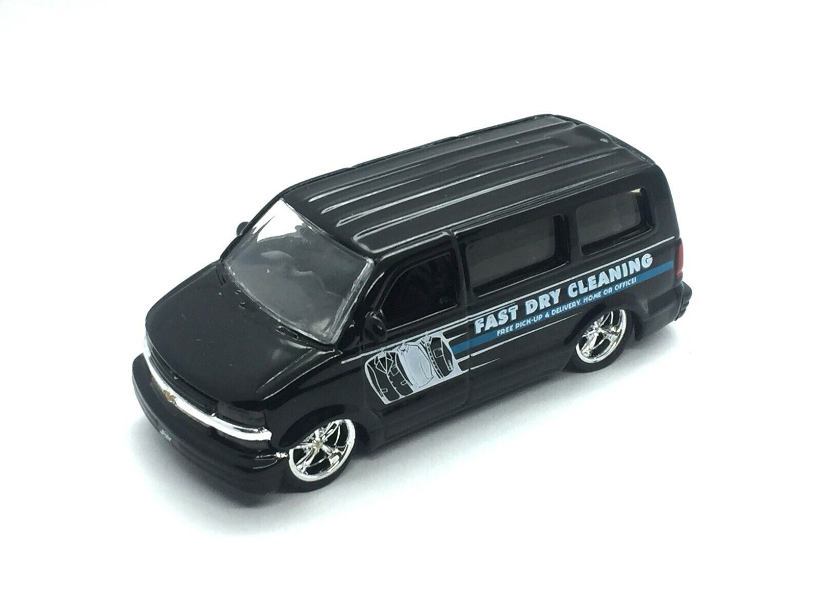 JADA DUB CITY 1:64 2001 CHEVROLET ASTRO VAN Dub City Customs