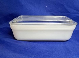 Vtg Fire King Milk Glass Rectangle Refrigerator Dish W/Lid - Chipped On ... - £14.72 GBP