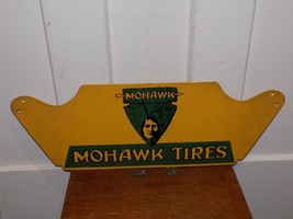 Vintage Mohawk Tires Rack Side - $4,484.27 MXN