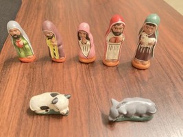 Vintage Ceramic Hand Painted  Nativity set (7 pieces) - 2 Inch Pieces - £14.12 GBP