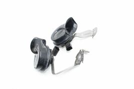 06-10 VW VOLKSWAGEN PASSAT B6 HIGH & LOW TONE HORNS W/ BRACKETS E4863 image 5
