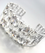 STUNNING 18kt White Gold Plated Mosaic Cluster CZ Crystals Cuff Bracelet - £39.30 GBP