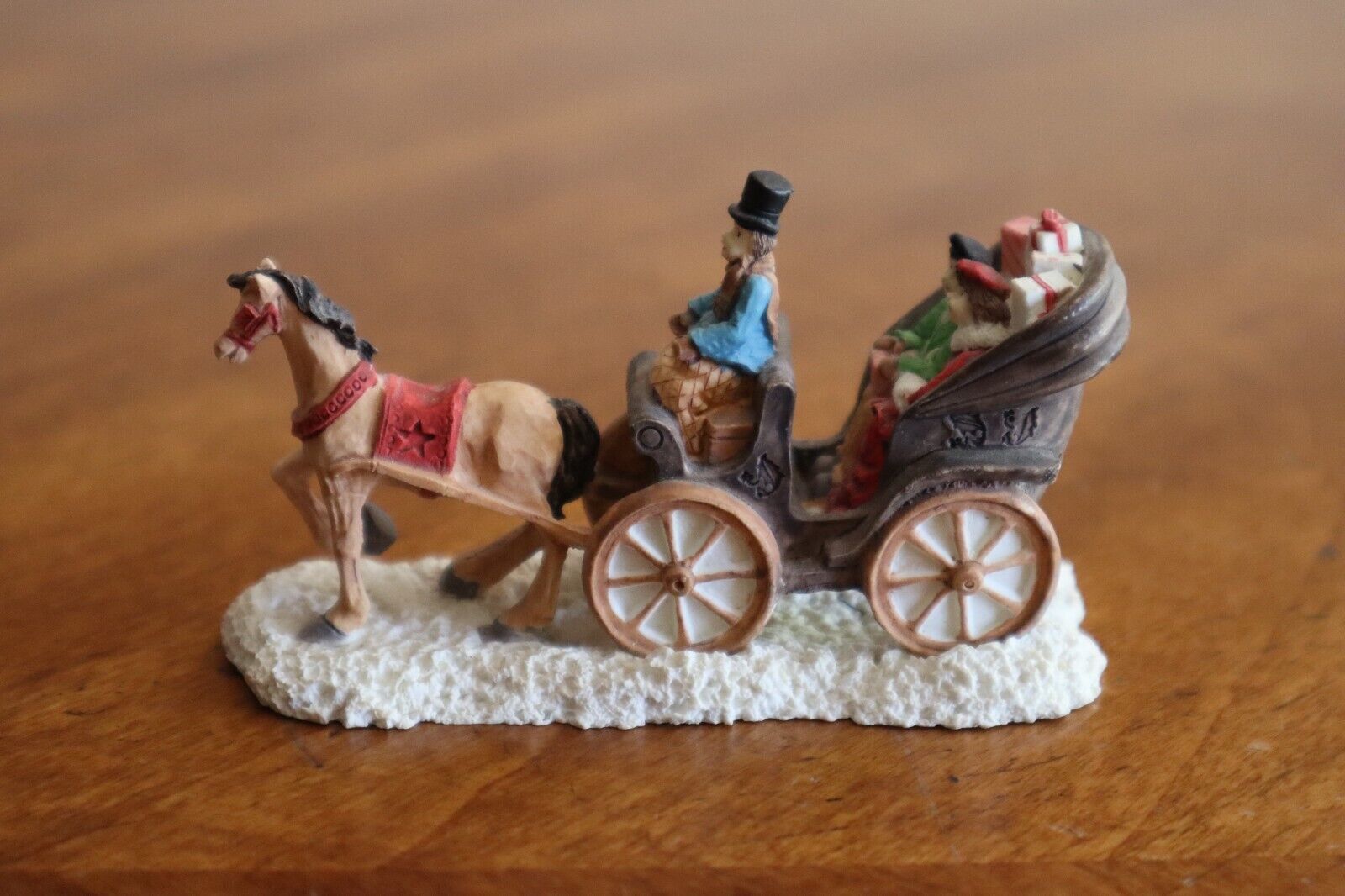 Mercuries USA Horse Carriage Figurine Christmas Village 1994 Gifts Ride Couple - $10.00