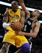 Kobe Bryant &amp; Tim Duncan 8X10 Photo Picture Basketball Nba La Lakers Spurs - £3.97 GBP