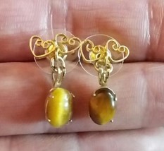 TIGER EYE Dangling EARRINGS in GoldTone Double Hearts setting - FREE SHI... - £15.98 GBP